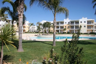 Apartment sea view, pool, 200m beach and center of the village of Alvor