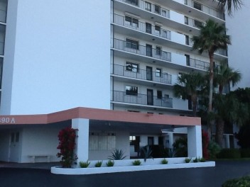 Oceanfront 5th floor. 1 Month min stay. Rates do not include VRBO fees or Taxes.