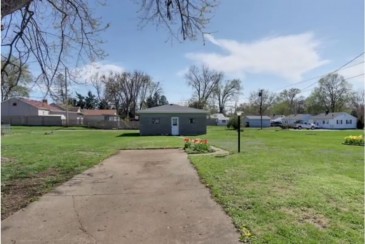 Cozy 1930's bungalow meets modern amenities!