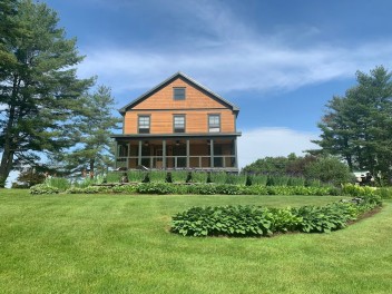 Beautiful Lake-side home in Wells, VT