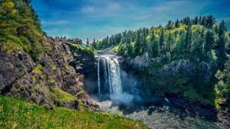 Snoqualmie Falls