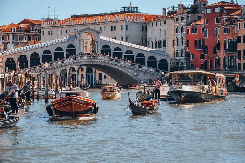 Rialto Bridge