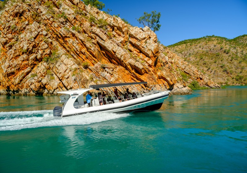 Horizontal Falls Full-Day Tour from Broome 4x4 & Seaplane