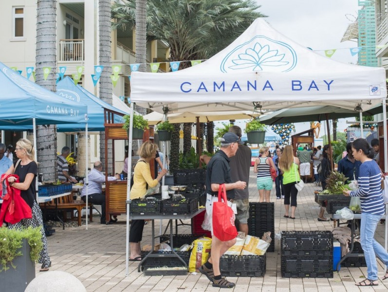 Camana Bay Farmers & Artisans Market