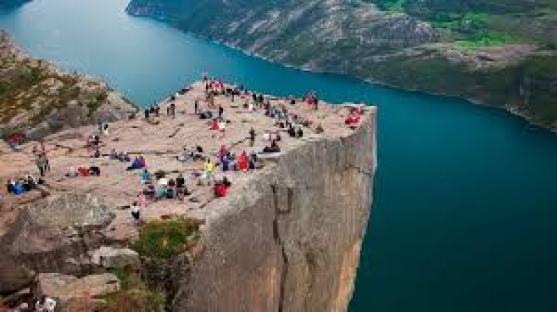 Pulpit Rock (Preikestolen)