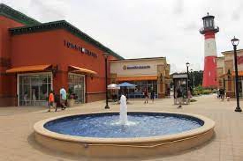 Tanger Outlets Savannah