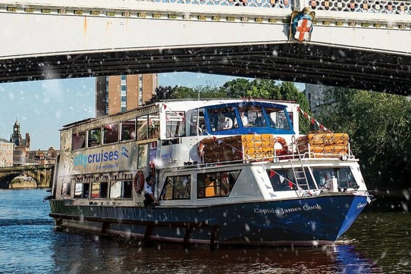 Bishopthorpe Palace Christmas Cruise